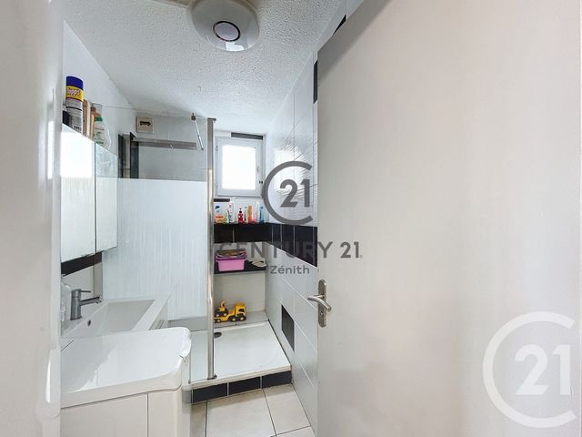 Afficher la photo en grand Appartement F3 à vendre - 3 pièces - 40 m2 - Port Leucate - 11 - LANGUEDOC-ROUSSILLON