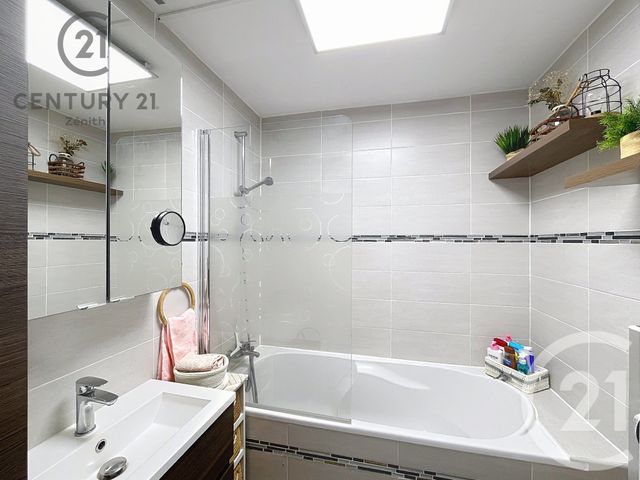 Afficher la photo en grand Appartement F3 à vendre - 3 pièces - 58 m2 - Le Barcares - 66 - LANGUEDOC-ROUSSILLON