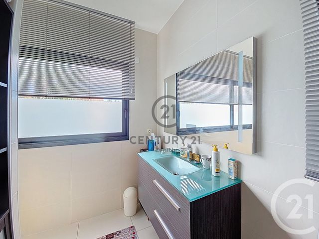 Afficher la photo en grand Maison à vendre - 4 pièces - 180 m2 - Torreilles - 66 - LANGUEDOC-ROUSSILLON